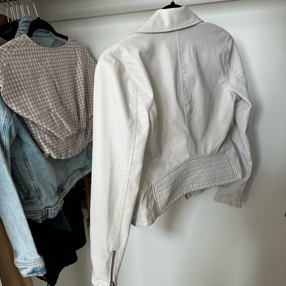 Blank NYC white gray faux leather jacket - Picture 2 of 4